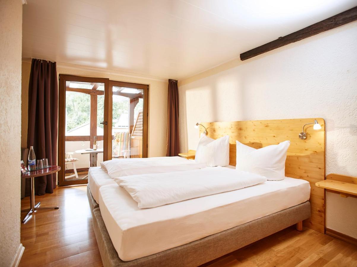 Hotel Weinhaus Lenz Briedern Esterno foto